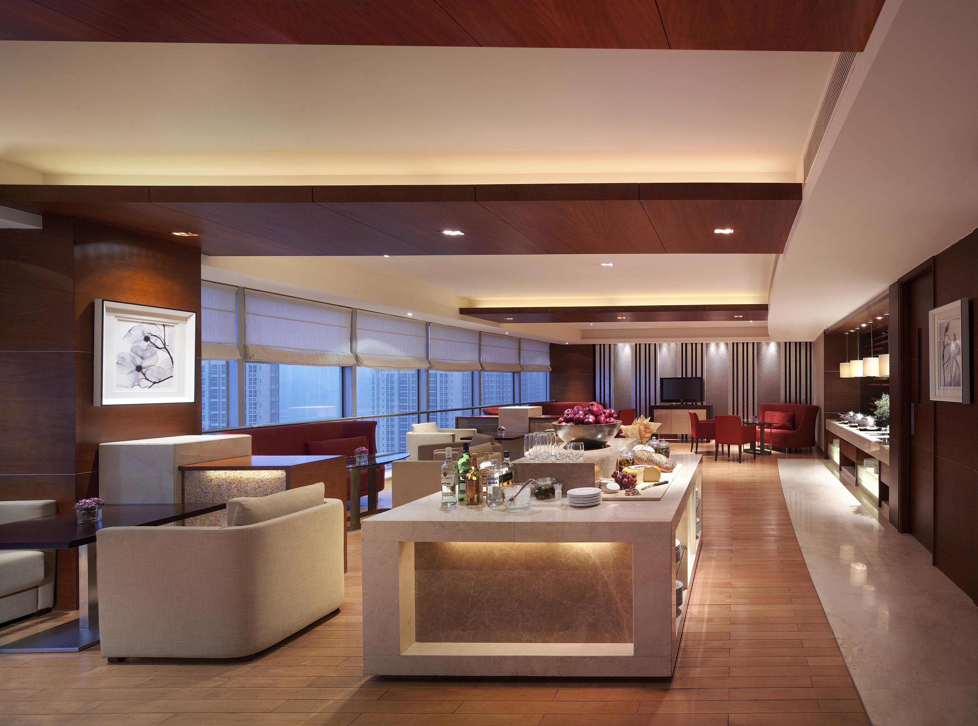 New World Wuhan Hotel Exterior foto
