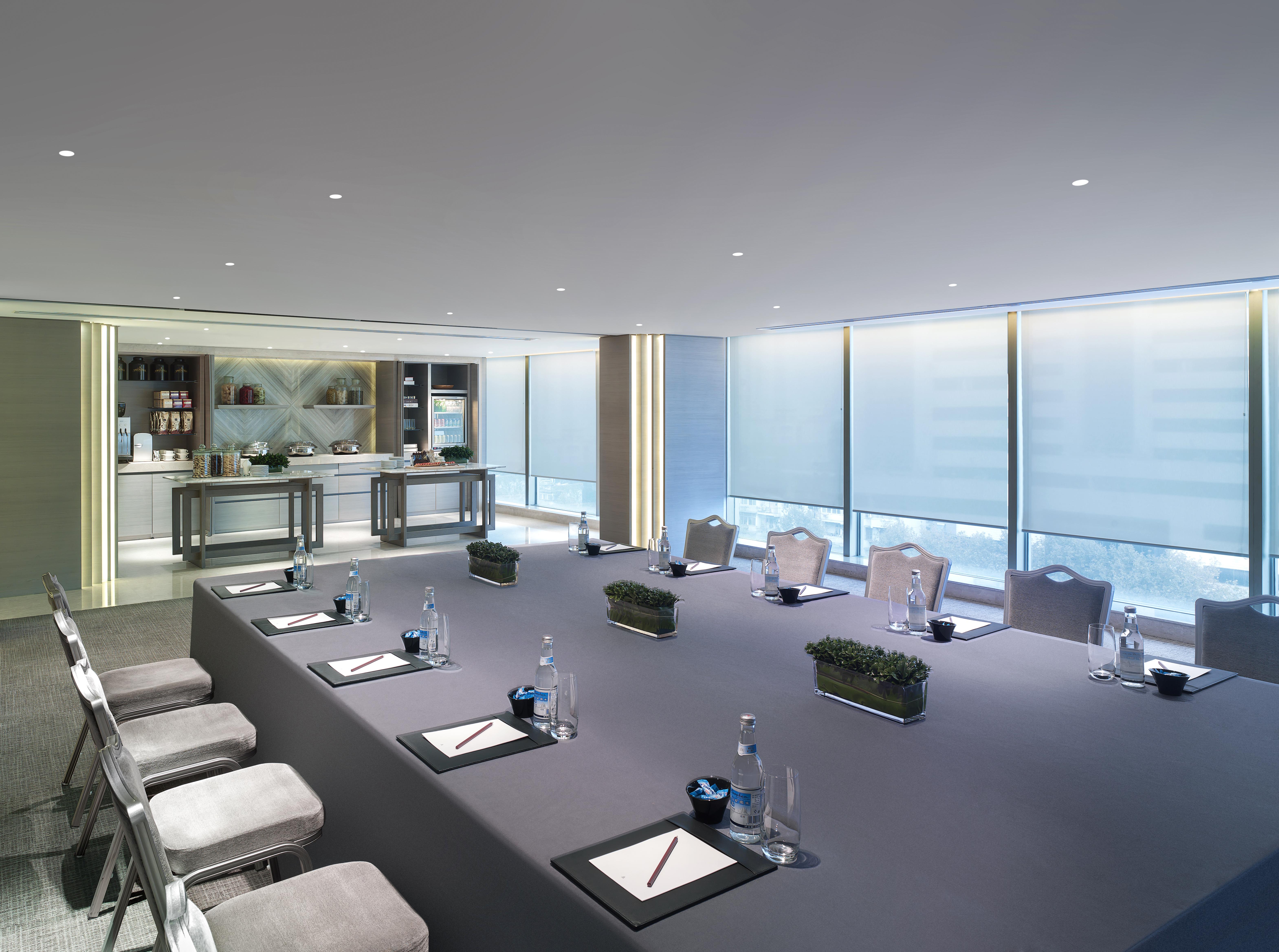 New World Wuhan Hotel Exterior foto