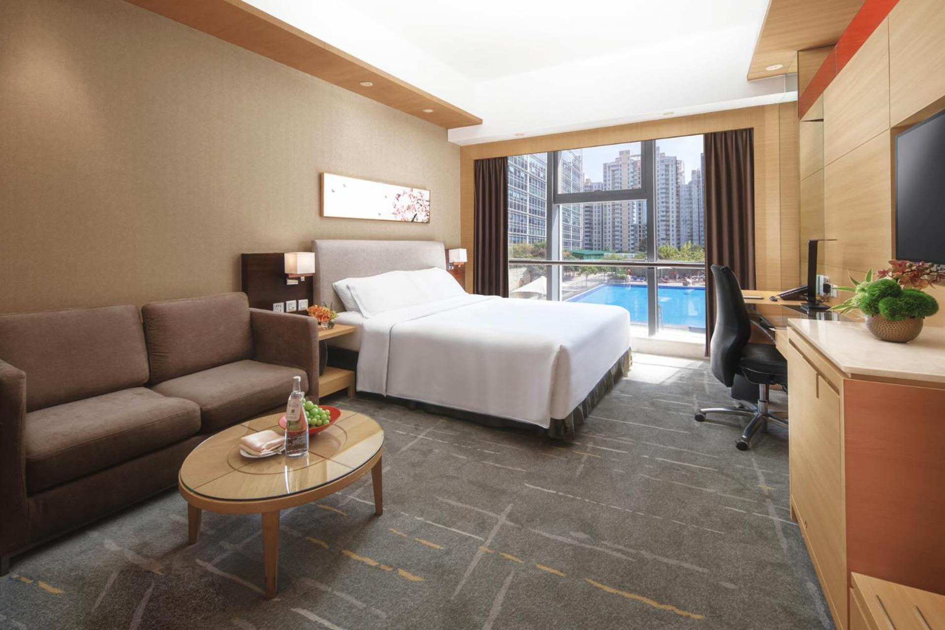 New World Wuhan Hotel Exterior foto